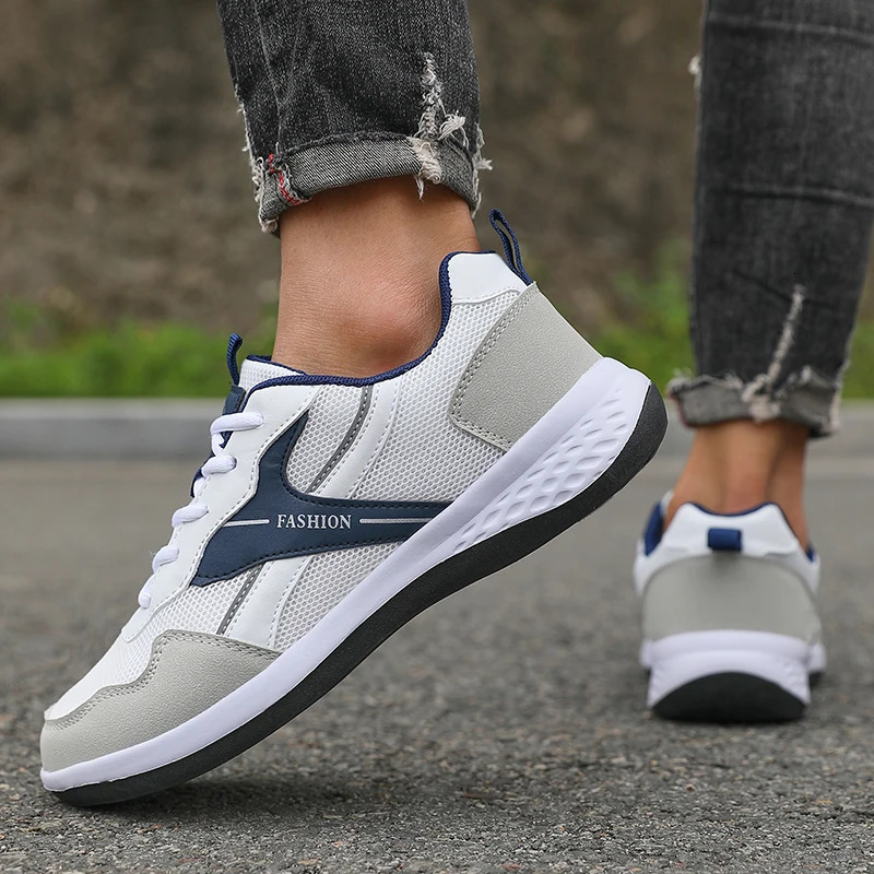 Mens Skateboarding Shoes Trendy Color Blocking Breathable Running Shoes Super Light Dry Comfortable Lace Up Sneakers 251023