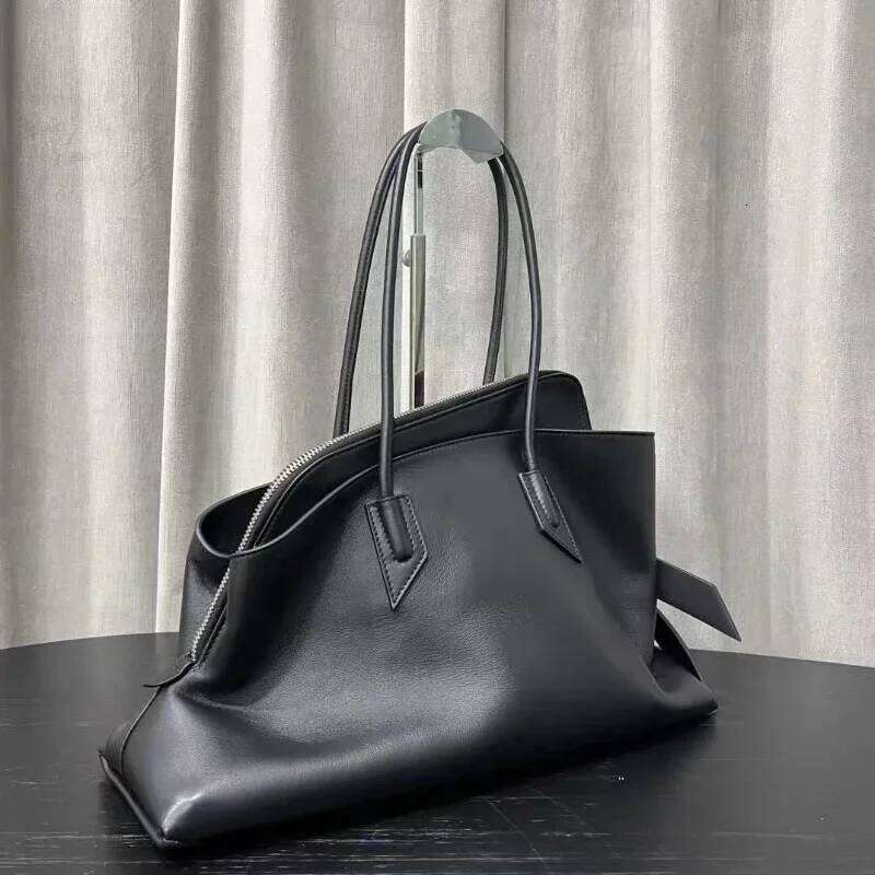 Designer Bags Ladies Shoulder Bag Creative Geometric Layered Commuter Briefcase Large Capacity Crocodile Pattern Tote Handbag Free Labubu Pendant As A