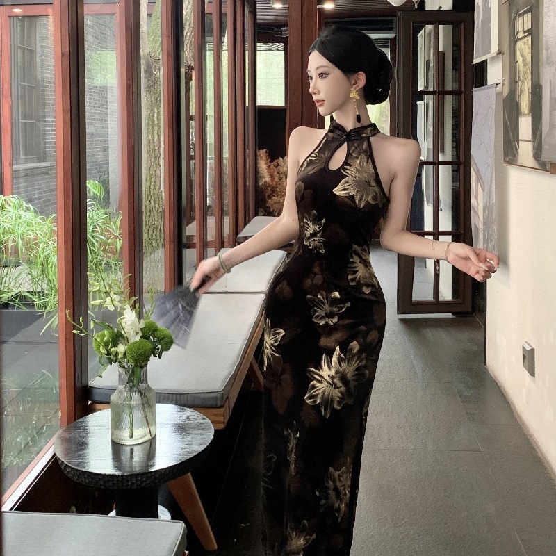 New Chinese retro designer improves cheongsam dress, elegant and mature style for women, slim fit long skirt