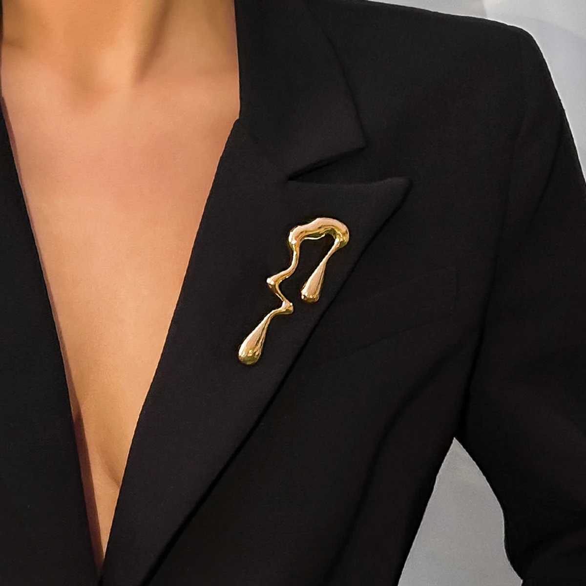 IngeSightZ Punk Asymmetric Metal Water Drop Brooch Vintage Aesthetic Gold Color Brooch Womens Wedding Bridal Jewelry J251115