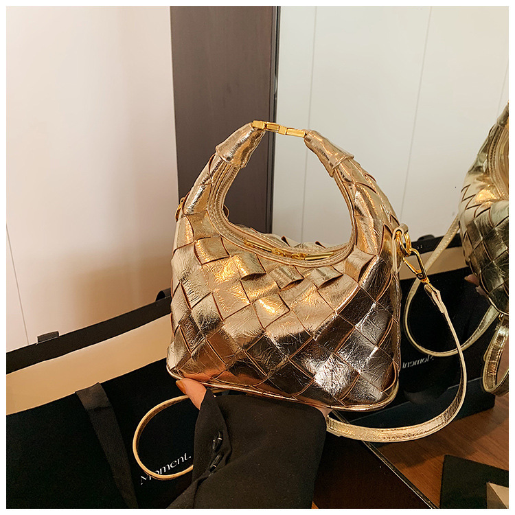 Luxury Brand Designer Bag Niche Bags For Women 2025 New Summer Versatile Super Popular Crossbody Bag Korean Style Handheld Woven Dumpling Bag