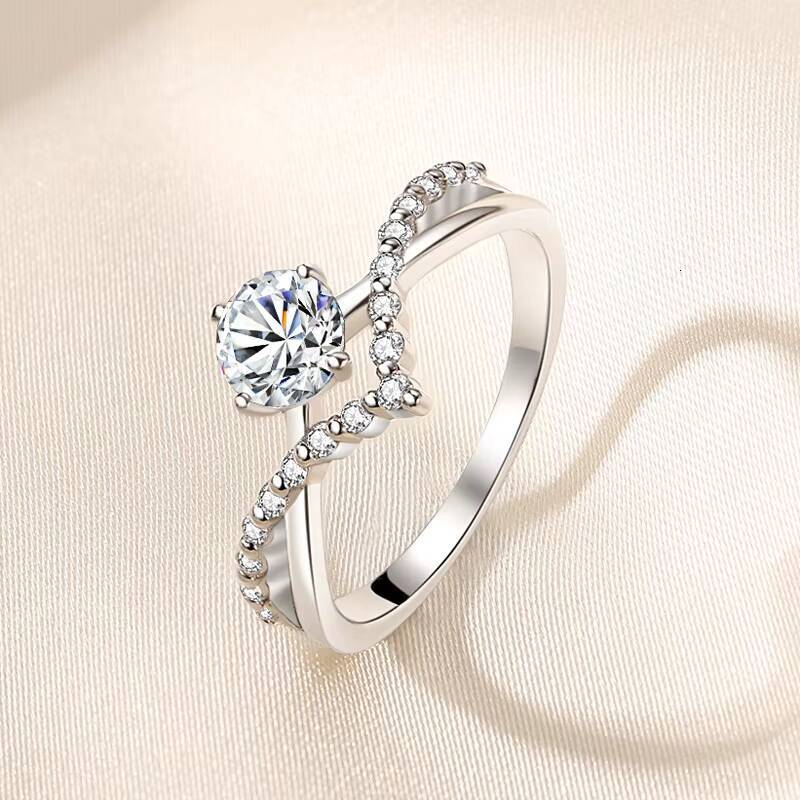 Custom Jewelry for Women Round Moissanite S925 Sterling Silver Engagement Wedding Ring Maker