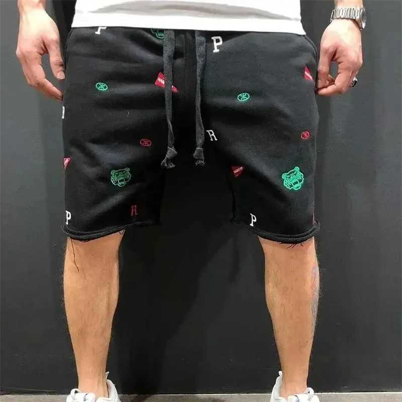 Mens casual shorts Men Cargo Shorts Relaxed Fit Breeches Bermuda sports Short Pants cotton Embroider Shorts Mens sweatpantsXJ251025