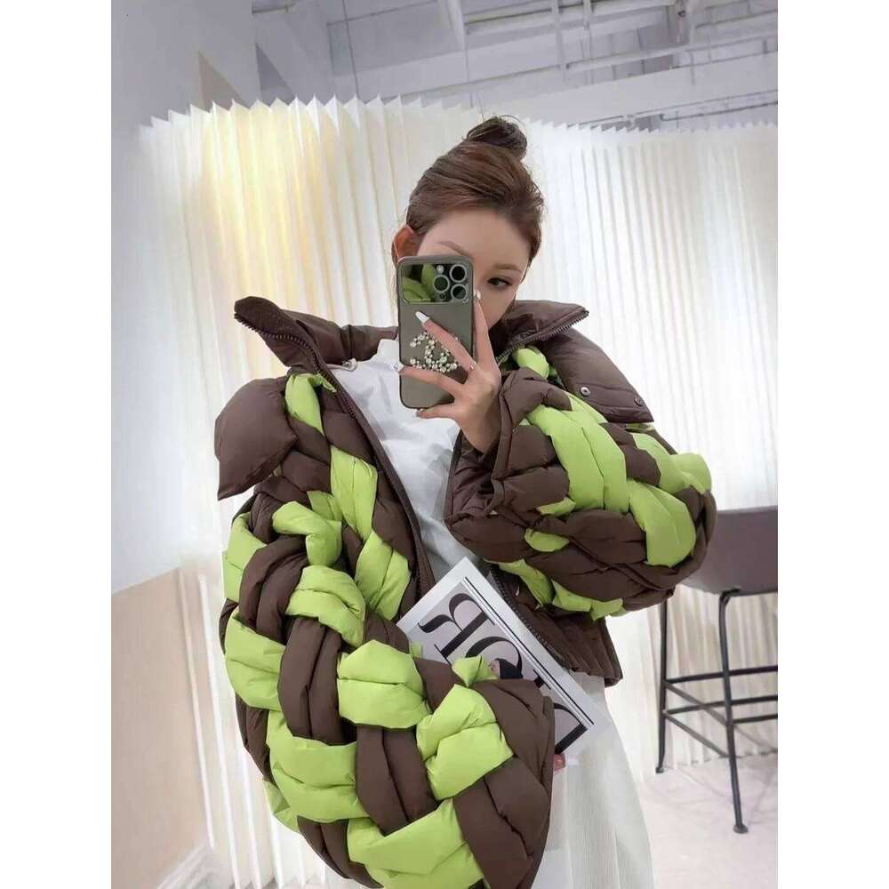 Winter 90% White Duck Hooded Parker Outwear Women Zipper Loose Quilted Short New Female Patchwork Twists Down Jacket Coats Designer Women