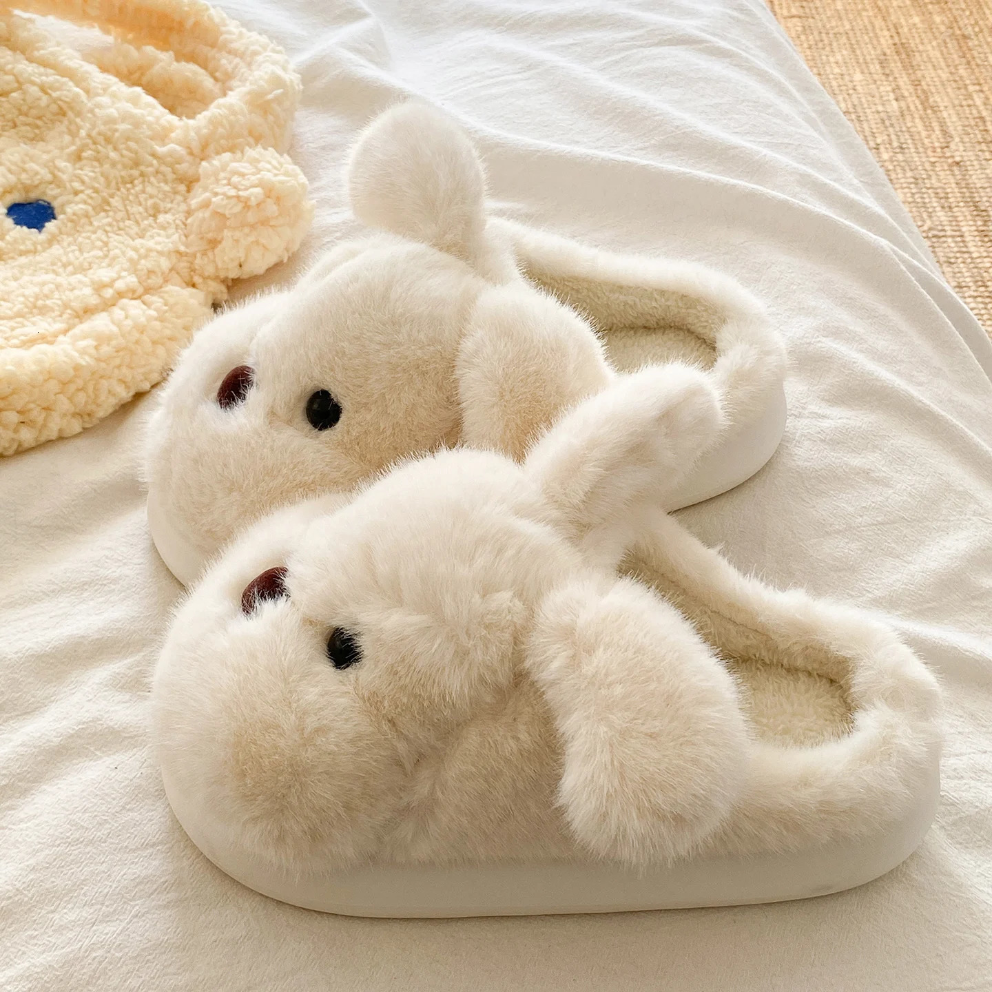 Cartoon Fluffy Womens Slippers Home Winter er Shoes Girls Indoor Casual Fuzzy Fur Slides Elegant Flats Footwear251020