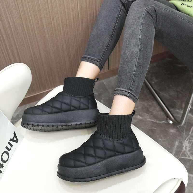 New Snow Boots Winter Cotton Casual Women's Shoes High-top Sneakers Thick-soled Height-increasing Student Korean Version Versatile temperament