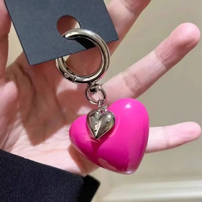 Keychain Punk Y2K Style Pink Heart Pendant with Cubic Zirconia Accents for Handbag Backpack Car Key Decoration Gift High Quality Texture
