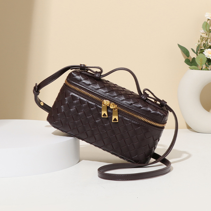 Luxury Brand Designer Bag Handwoven Fashion Box Bag B Brand Spring Summer New Single Shoulder Handheld Crossbody Lunch Box Bag