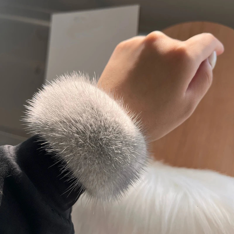 Mink Fur Cuffs Sex Hand Arm Warmers Natural Mink Fur Cuffs Wristbands Female Warm Rabbit Hair for Women Manga 251023