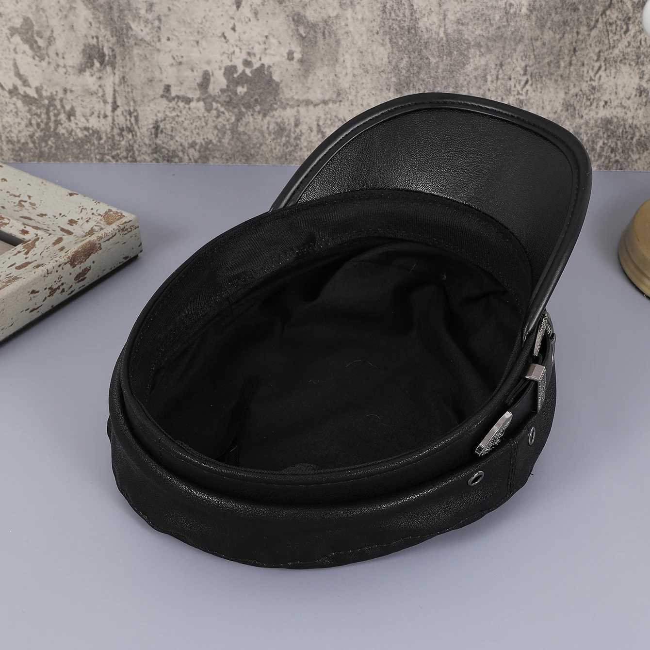 Black PU leather arrowdecorated navy hat European and sweet and cool flattopped newsboy hat shop and gatherin Y251025