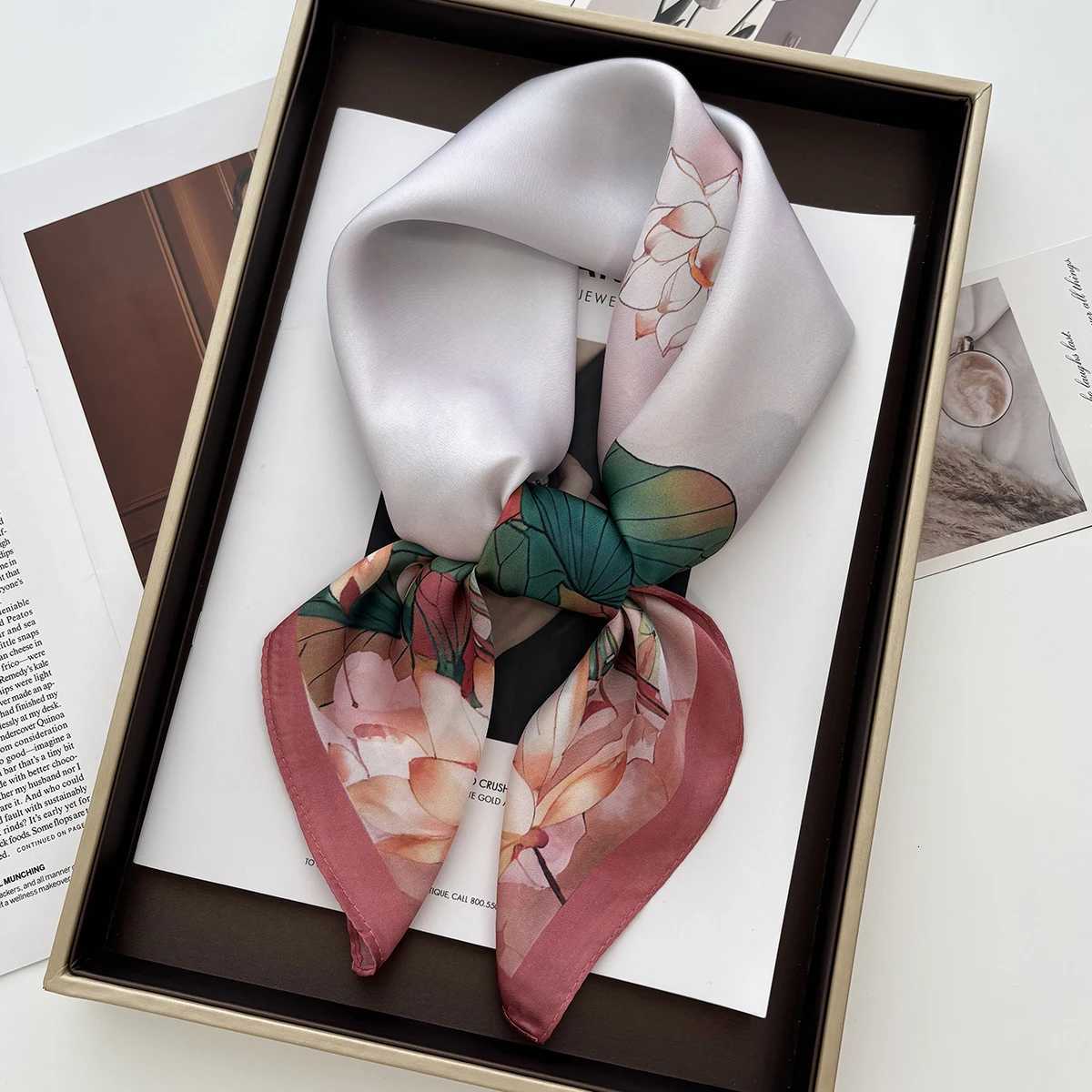 Luxury Polka Dot Printed Satin Scarves Wens Scarf Spring and Summer ral Decorations Small Neckties Haiands Bags Y251024