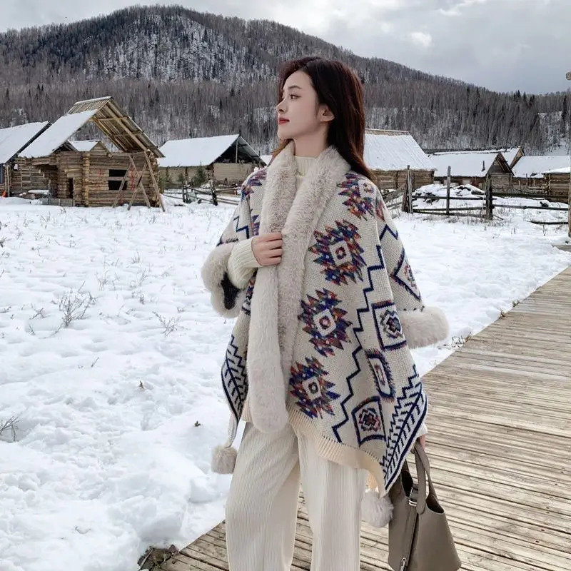 Ethnic Style Vintage Shawl Cloak Thick Furry Edge Warm with Ball Travel Shawl Women Ponchos Autumn and Winter Capes Scarf Women 251024