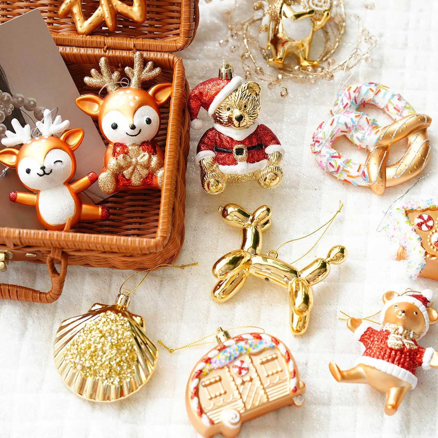 Christmas Atmosphere Balloon Dog Small Pendant Christmas Tree Snowflake House Pendant Small Ornament Wreath Accessory C251024