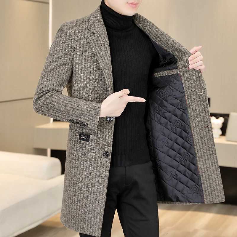 Highquality mens fashionable stylish and versatile midlength herringbone cotton coat for autumn and winterT251025