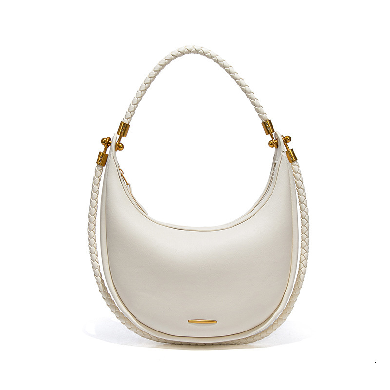 High-End Underarm Versatile Light Luxury Niche Black Single Shoulder Crescent Handwoven New Moon Bag