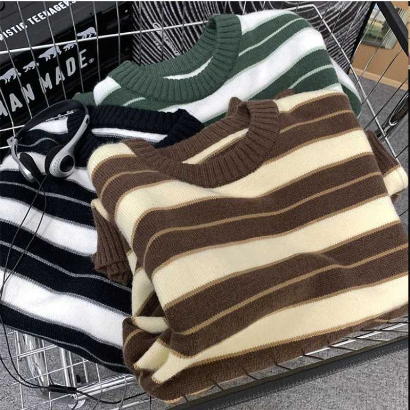 Retro Contrasting Striped Round Neck Sweater for Men and Women in Autumn and Winter New Knitwear Jacket Loose Long Sleeved TopT251025