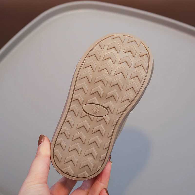 Childrens Padded Sneakers Brown Thickened Boys Girls Small Board Shoes Soft Nonslip Baby Walking Shoes Kids De Training ShoesT251025