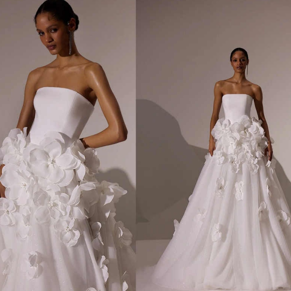 Elegant A Line Women's Wedding Dresses Strapless Bride Gowns 3D Flowers Vestidos Sleeveless Backless Customized