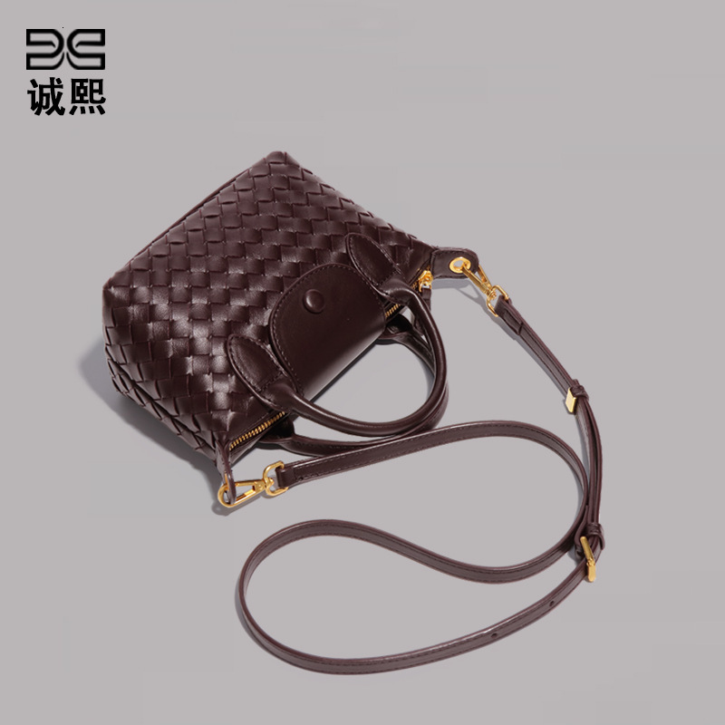 Hand-woven Dumpling Bag Retro Fashion design Bag Pu Leather Shoulder Crossbody Bag for Women
