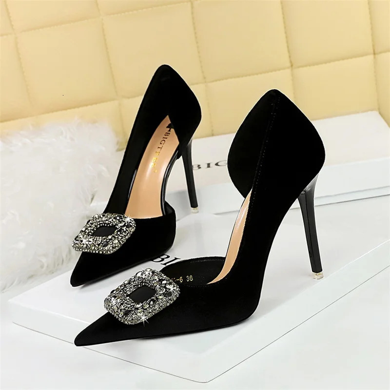 Women Super High Heels Velvet Pumps Shallow Mouth Pointed Toe Side Hollow Mental Rhinestone Crystal Buckle Purple Shoes 251022