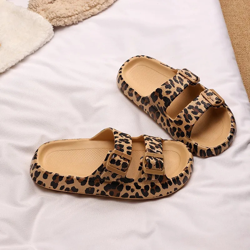 Summer Women Comfort Slippers Leopard Soft ThickSoled Cloud Slides Travel Vacation Beach Shoes Women Sandals 251023