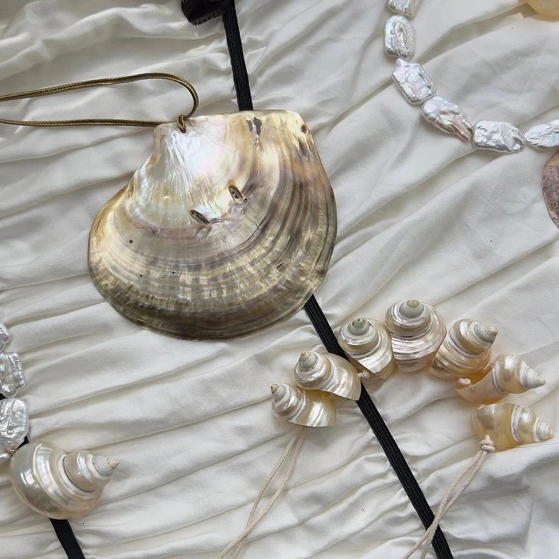Natural Freshwater Pearl Necklace Natural Shell Conch Pendant Womens Bohemian Fashion Jewelry Accessories Holiday Gift 251016