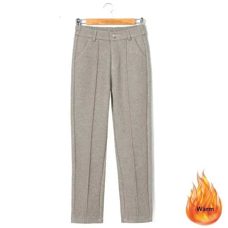 Winter Thicken Woolen Pants Women Casual Plush Velvet Lined Warm Harem Pantalons High Waist Wool Blend Straight Trousers N275T251025