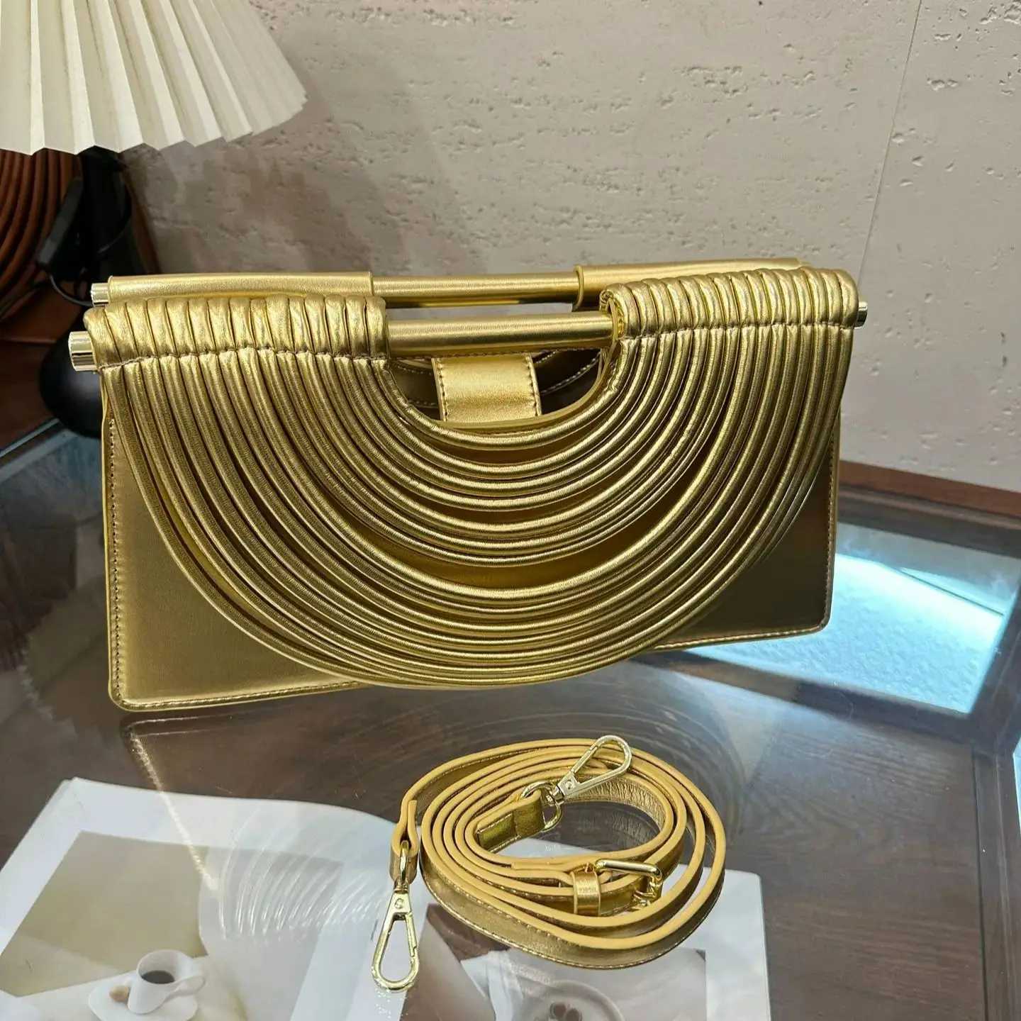 Handbags for Women 2025 New Gold Luxury Designer Soft Pu Leather Messenger Bags Single Shoulder Bags Z251024