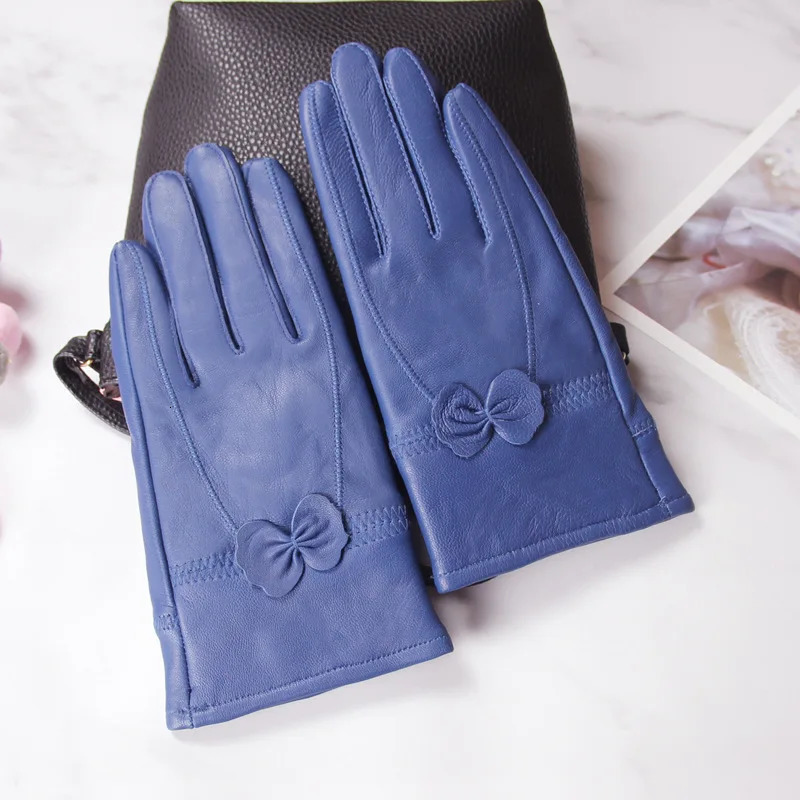 Genuine leather gloves winter womens sheepskin insulation thickened and plush thin Haining butterfly Korean version split 251023