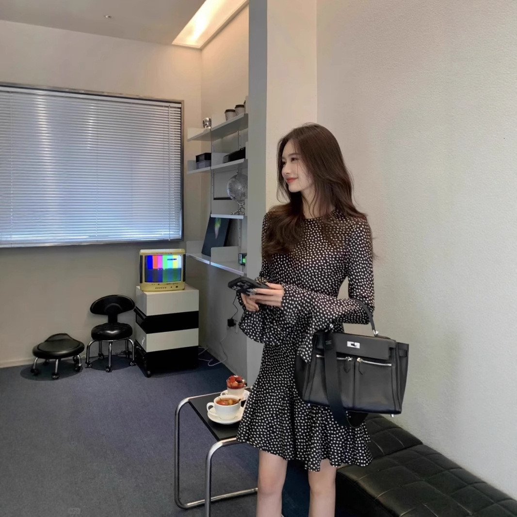 French designer elegant polka dot women's dress 2025 summer new mature fashion breathable design waistband
