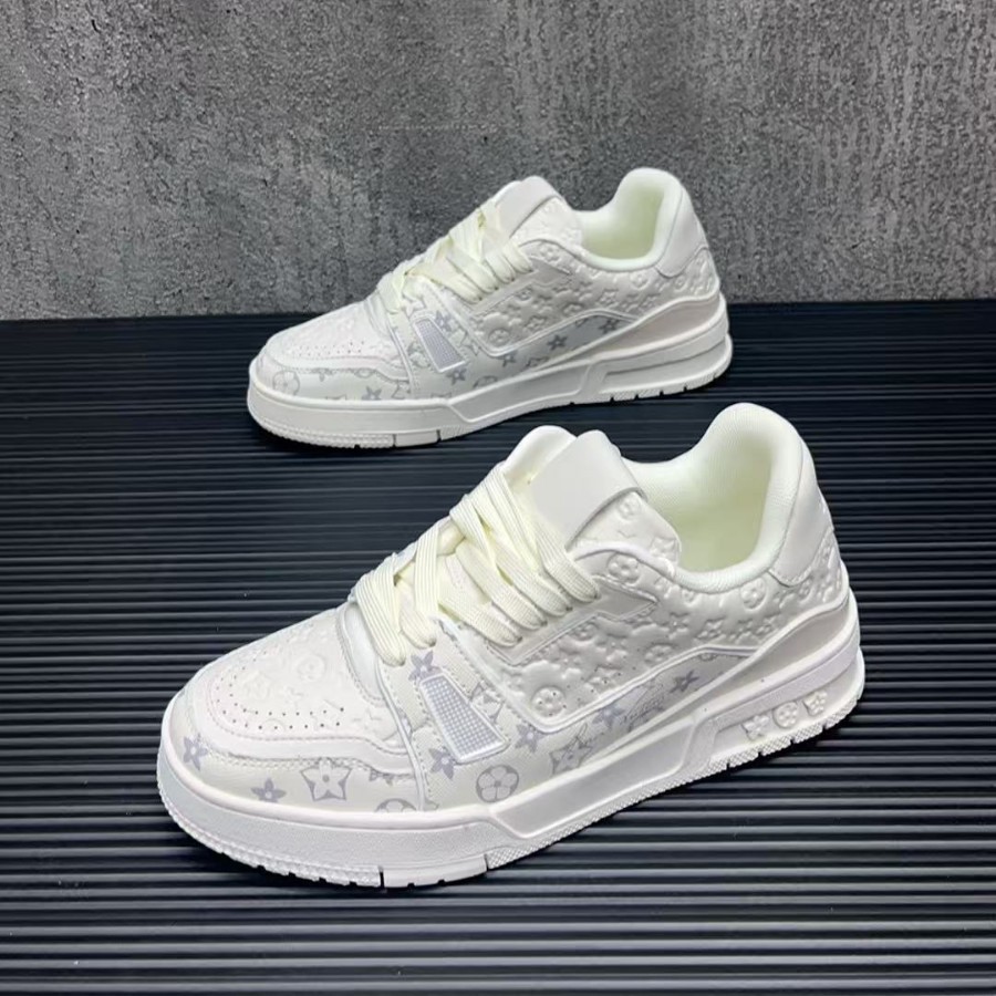 Free shipping Designer Textured Print Sneakers with All-Black Detail Daily Occasion Wear Fashion Stylish Versatile Trendy Shoes