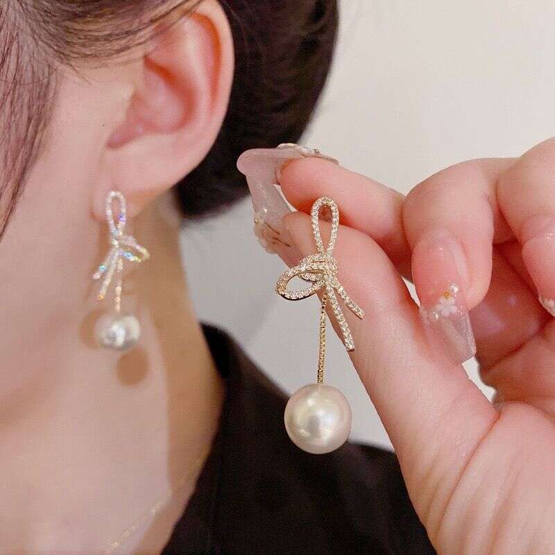 Light Bowknot Pearl Earrings for Women, Versatile and Slimming Long Earrings, Two-Way Wear, High-End Feel Ear Jewelry