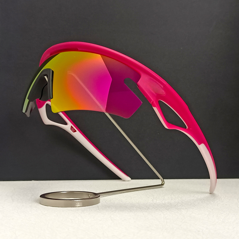 New sports and fashionable cycling sunglasses, outdoor sunshade and anti glare sunglasses, cool driving sunglasses