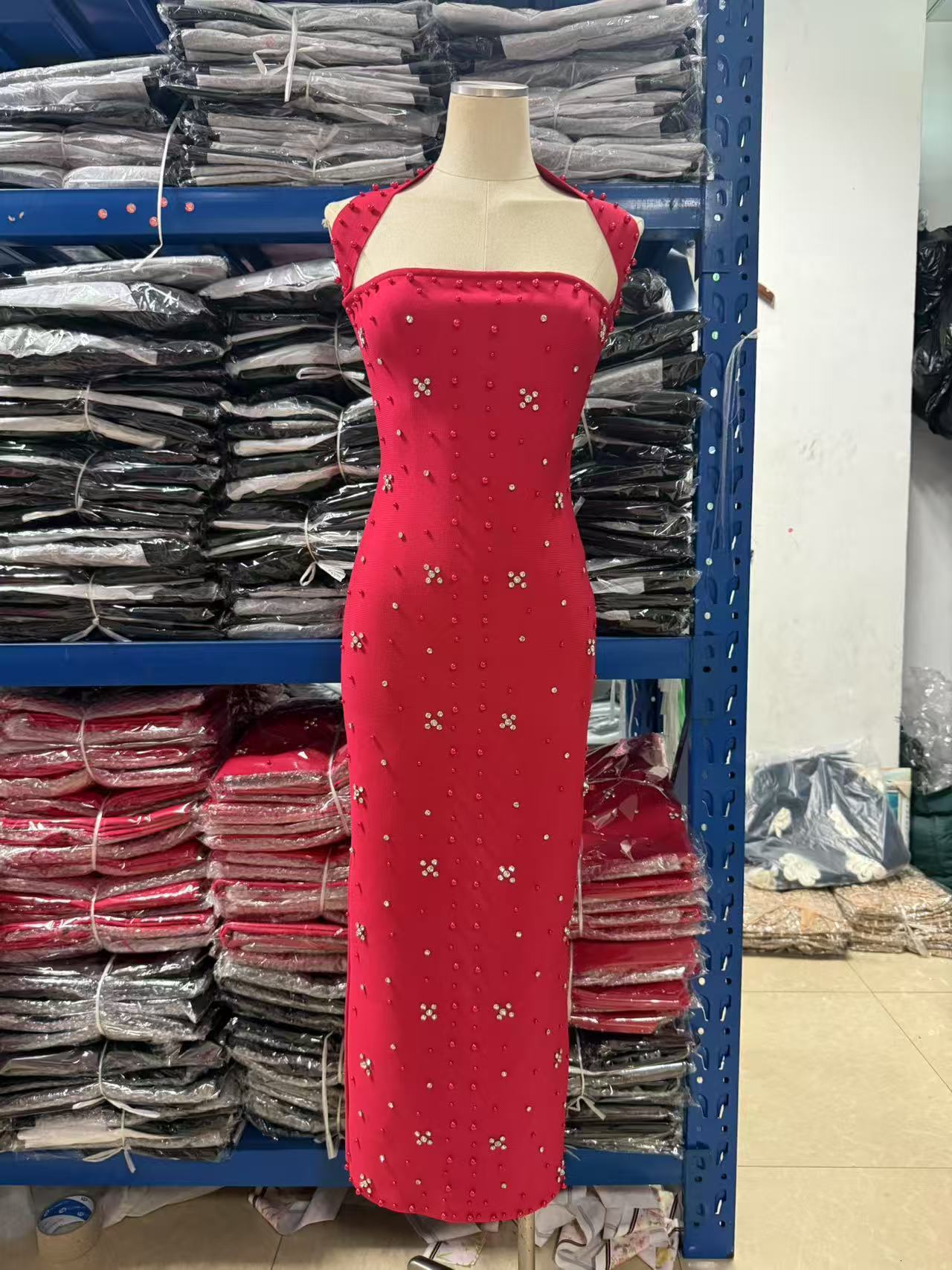 New European and American 2025 Women's Designer Fashion Sexy Strap Diamond Heavy Craft Tight Dress Pearl Bandage Dress