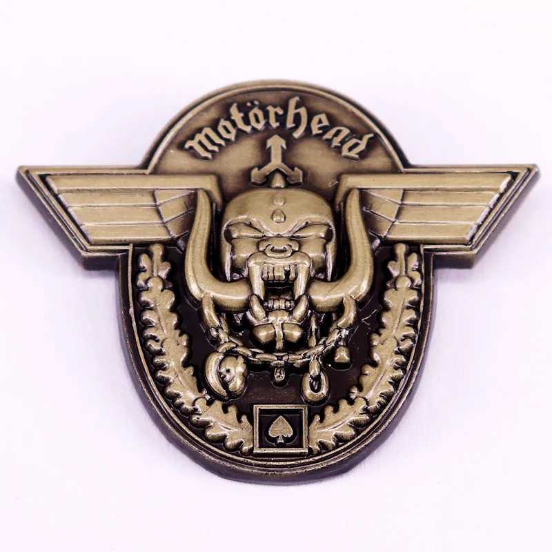 Hammered Album Inspiration Badge Rock Music Brooch Music Fans Gift Accessories J251115