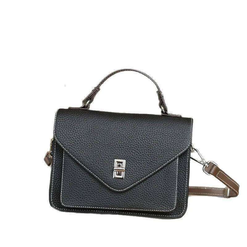 Women Natural Cow Genuine Leather Shoulder Female Large Capacity Casual Crossbody Bag Lady Cowhide Fashion Commuting Handbag 251025