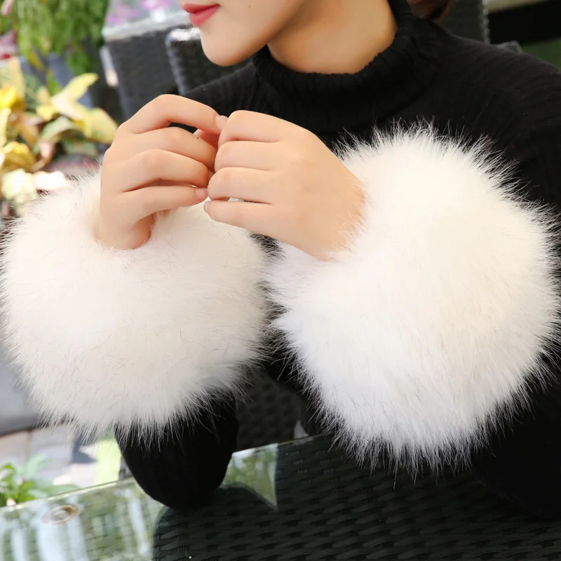 Winter Fur Sleeves Fake Fur Cuffs Female Jackets Cuffs Arm Warmer Fur Hand Ring Wrist Warmer Fur Bracelet Oversleeve 251023