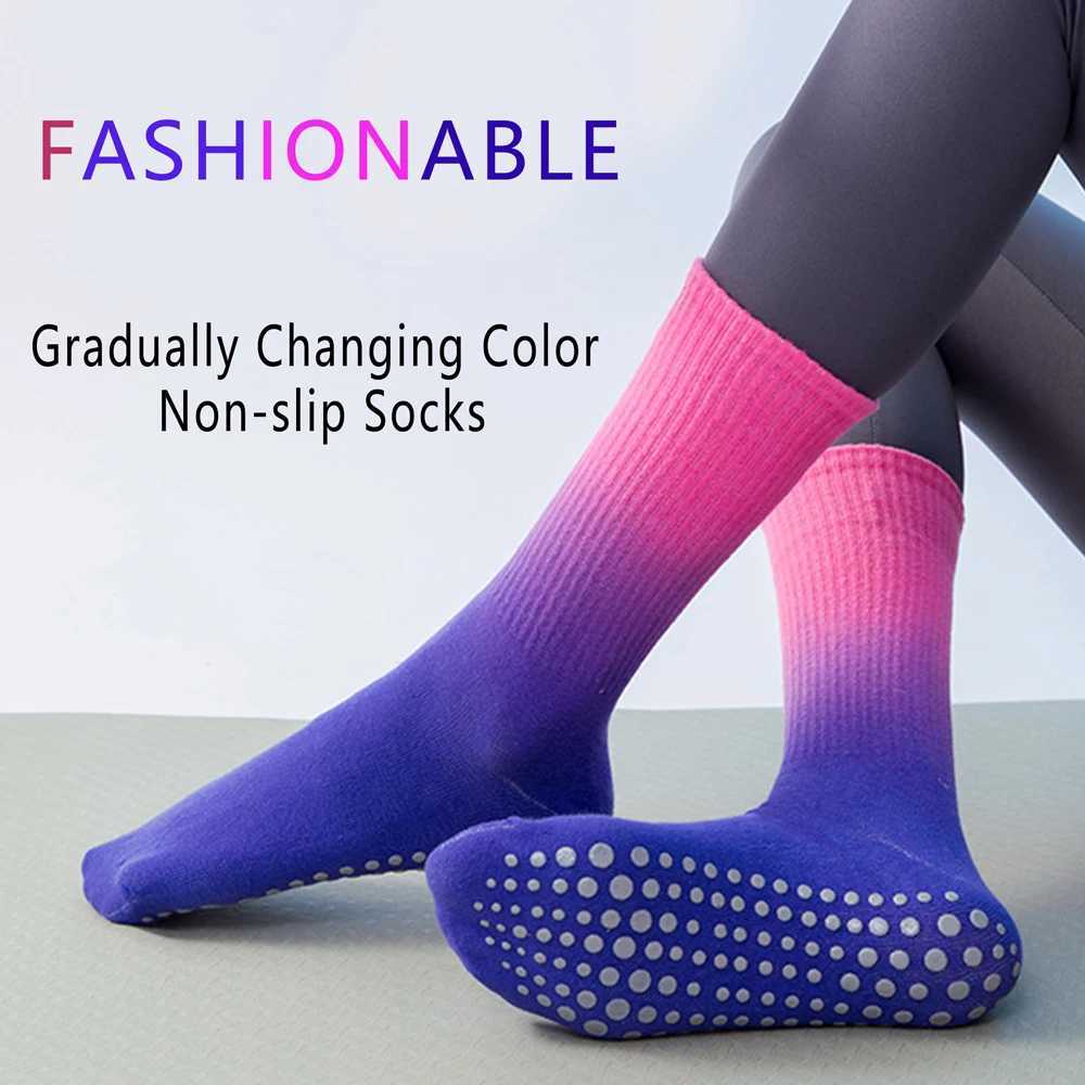 Colourful Women Sports Socks Cotton Midtube Bottom Professional Nonslip Silicone Indoor Fitness Socks Dance Pilates Yoga Socks Y251024