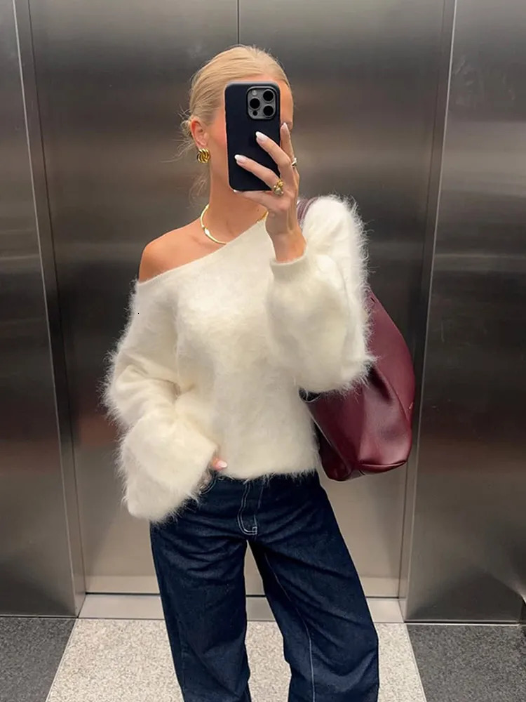 Women Solid Off Shoulder Knitted Pullover Elegant Classic Full Sleeve Loose Short Sweater 2025 Autumn Lady High Street Knitwear 251023