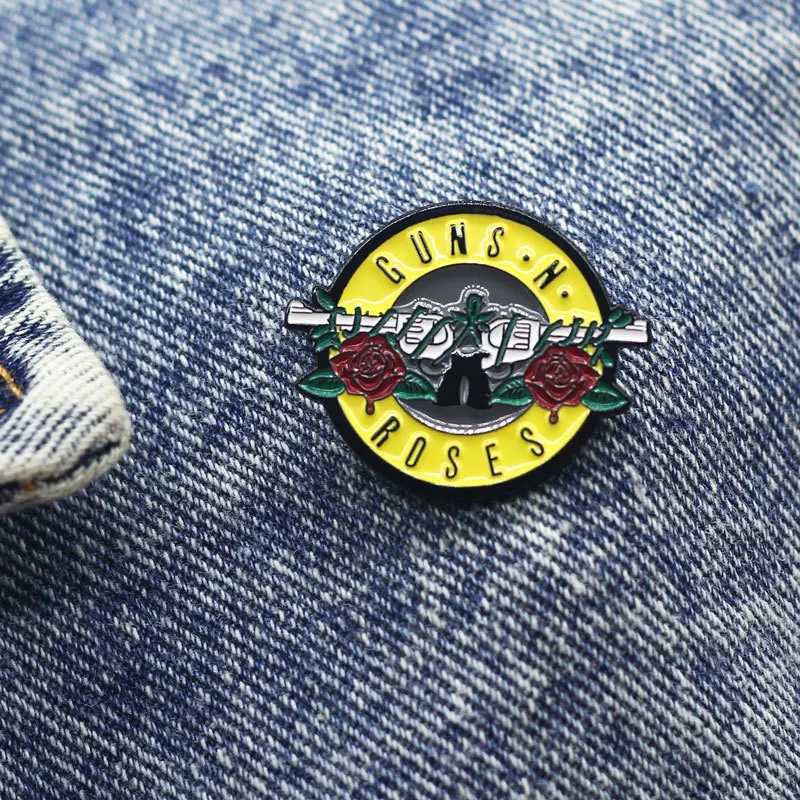Guns N Roses English Letter Brooch Rock Band Guns N Roses Music Jewelry Badge Trendy Versatile Clothing Bag Brooch J251115
