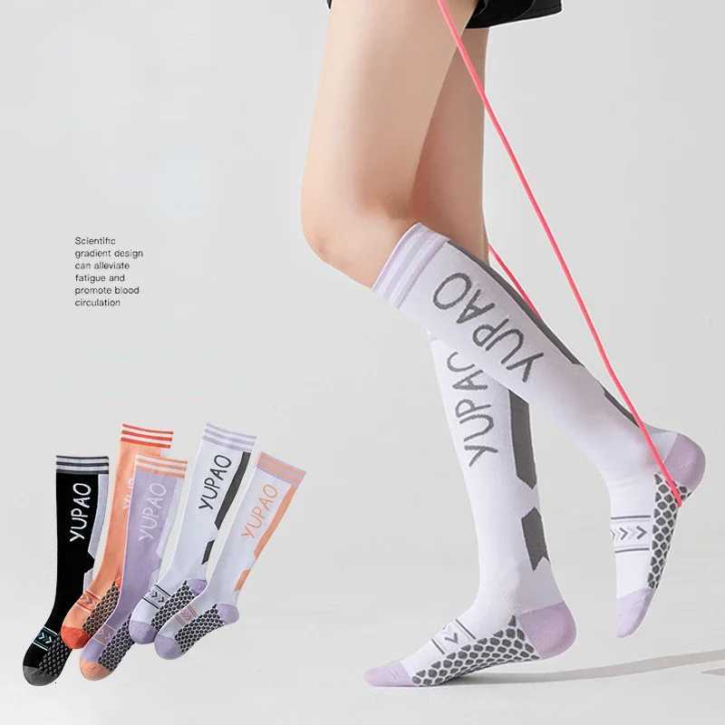 Running Compression Socks Varicose Veins Swollen Long Tube Socks 2030mmhg Men Women Marathon Cycling Football Gym Sports Socks Y251024