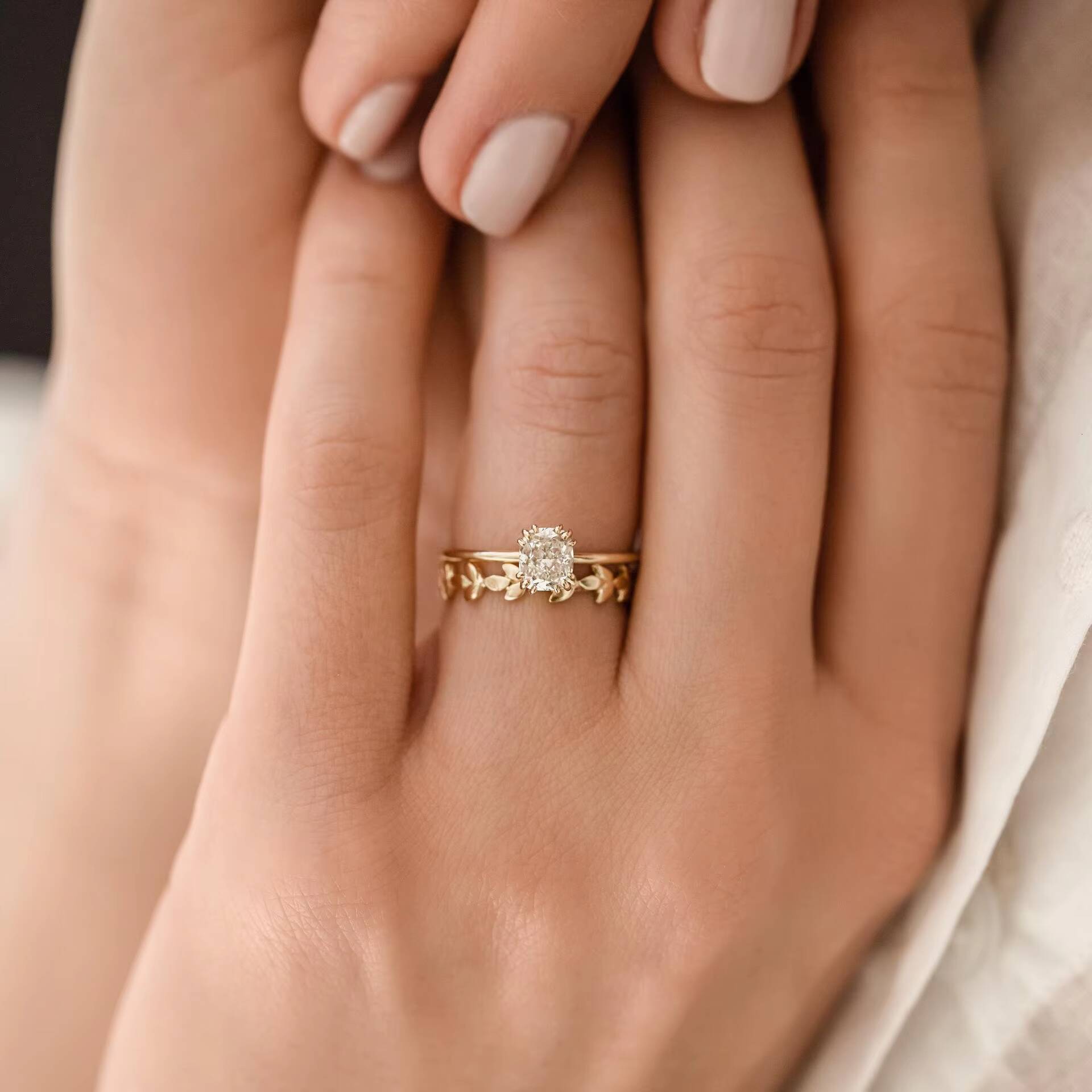 Custom Fashion Women Promise Engagement Jewelry 18K Yellow Gold Plated Sterling Silver Cubic Zircon Real Diamond Crystal Rings