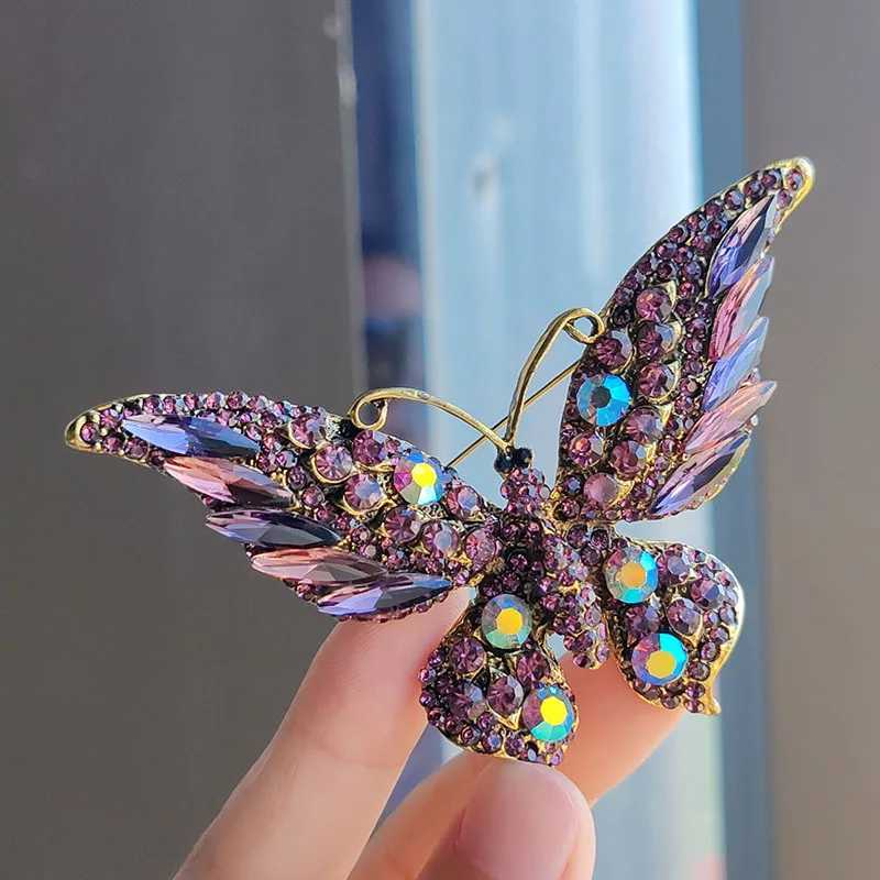 European And American Style Butterfly Brooch Alloy Pin Womens Clothing Corsage Animal Insect Scarf Buckle J251115