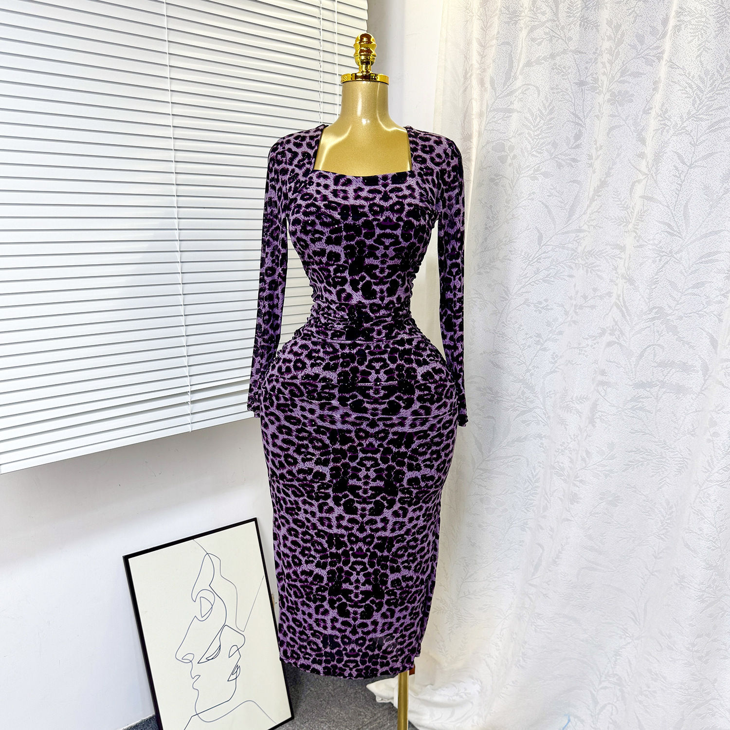 Designer sexy pure desire style dress, new social elegant women's leopard print rhinestone slim fit low cut new long skirt
