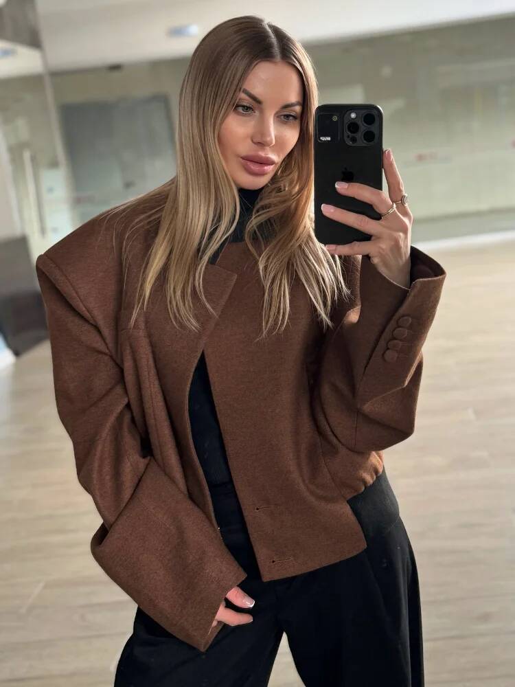 Chic Women Contrasting Loose Jacket Elegant Stand Collar Full Sleeves Single Breasted Coats Autumn Female Street Outwears dongdumaoyi