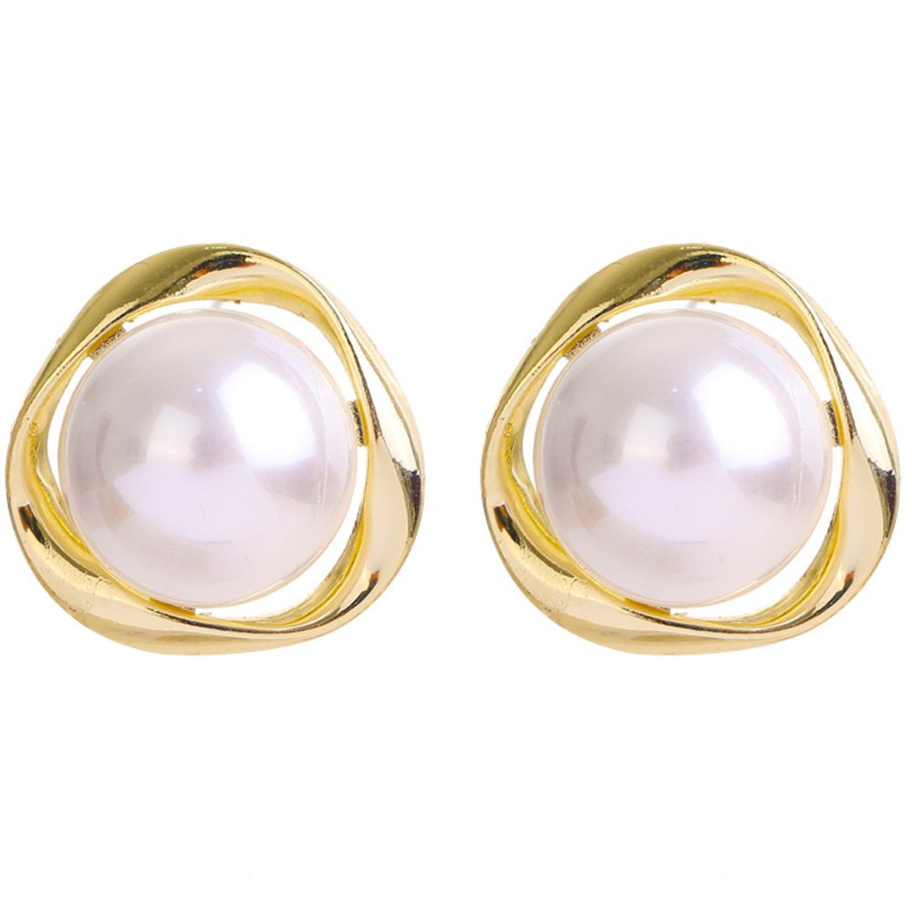 Designer earrings Retro minimalist irregular pearl earrings high-end exquisite personalized niche Geometric Earrings gold earrings luxury earrings gif