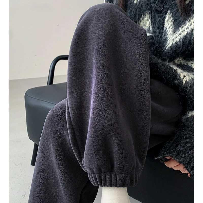 Womens Pant Polar Fleece Sweatpants Women Plush Thick Solid Sportswear Tracksuit Bottoms Thermal Warm Harlan Bound Feet PantsT251025