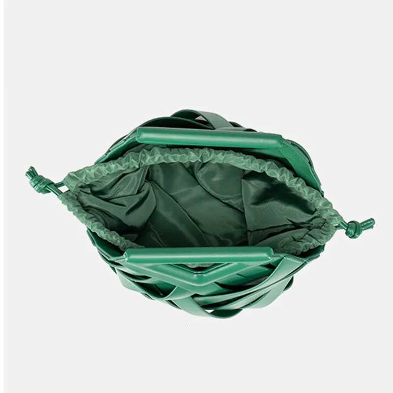2025 Fashion Women Highend Party Tote Bag New Design Luxury Woven PU Leather Handbags Trend Hollow Out Bucket Bag Shoulder Bag Z251024