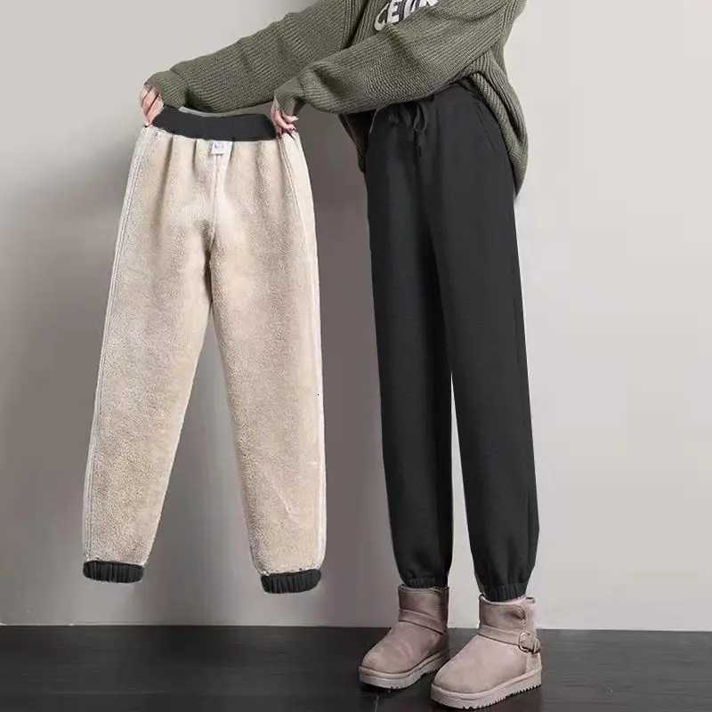 Autumn and Winter Womens Lamb Fleece Sports Pants Loose Plush Thickened Warm and Sanitary Womens PantsT251025
