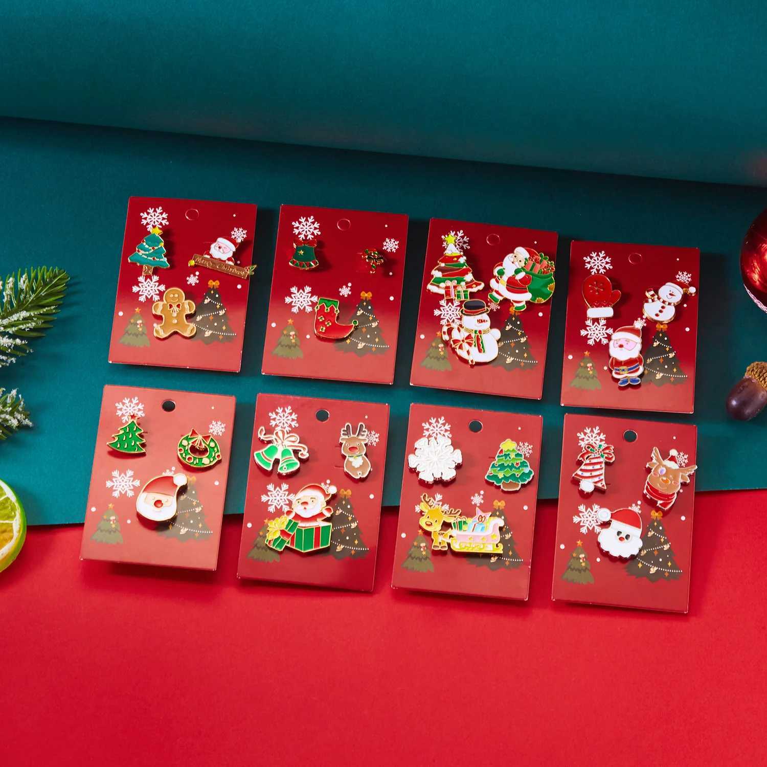 3pcsset Christmas Brooch For Women Men Santa Claus Bell Elk Snowflake Xmas Tree Snowman Enamel Pins New Year Festival Gifts J251115